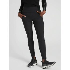 Athleta Headlands Hybrid Trek Tight in back size 2